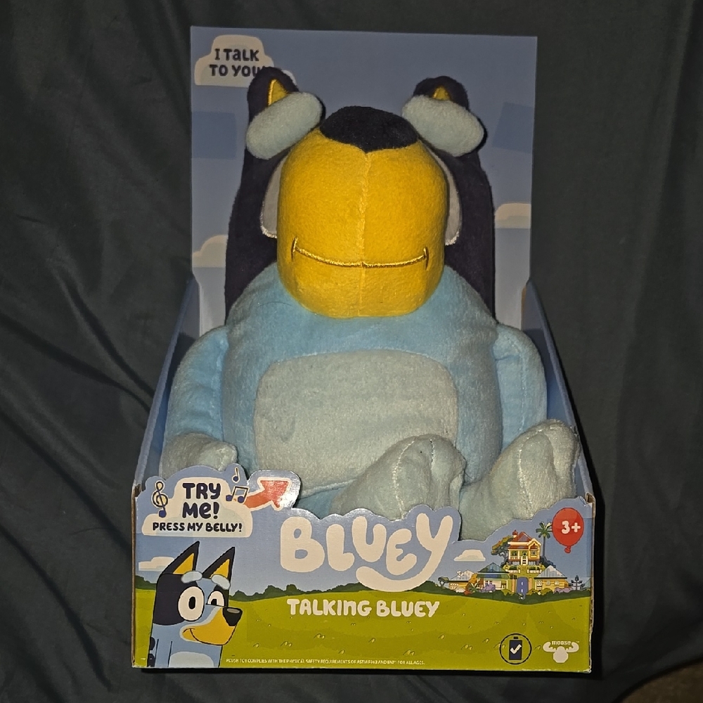 💙 BLUEY Talking Plush Toy, BNIB